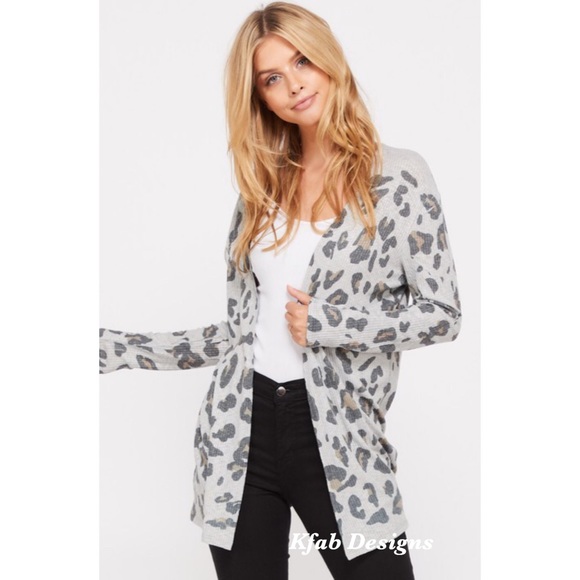 ❤️LAST 2! Grey Ribbed Knit Leopard Cardigan! - Picture 5 of 7
